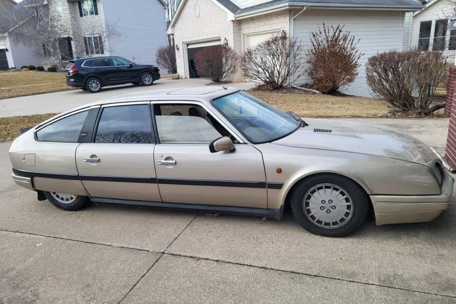 1985 Citroen CX sold for $3,400
