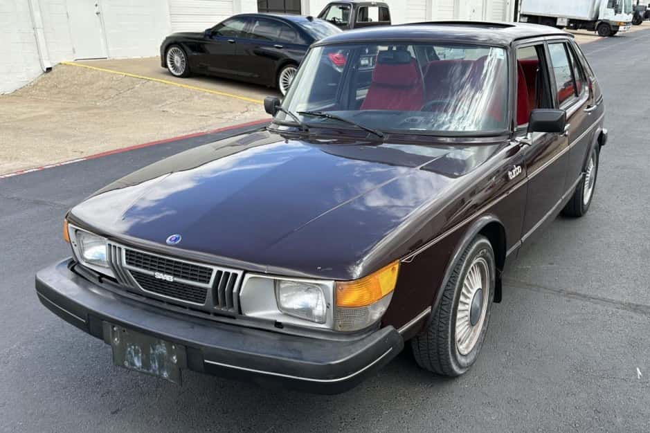 1979 Saab 900 sold for $6,500