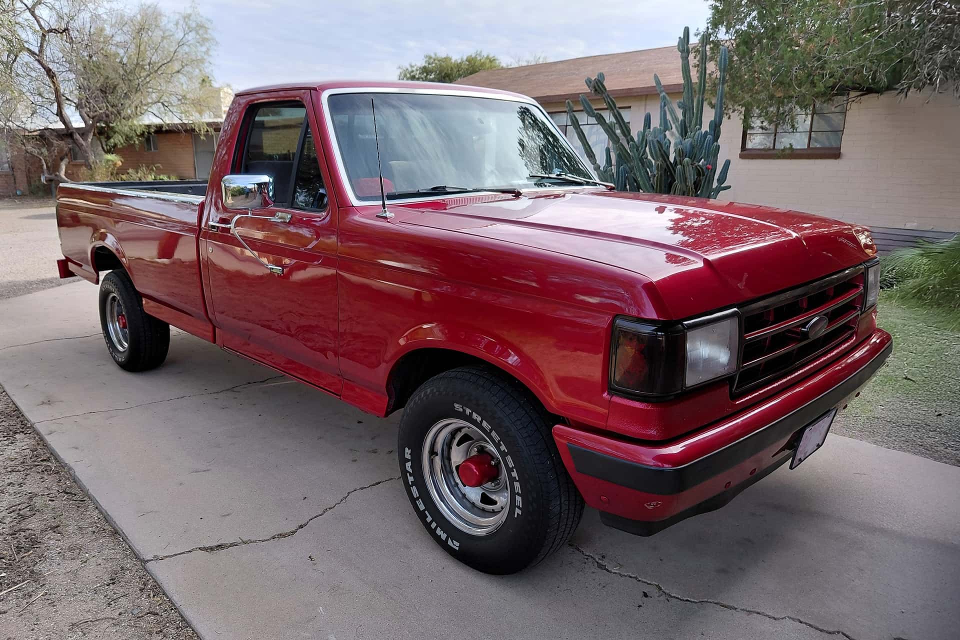 1990 Ford F-150 sold for $6,000