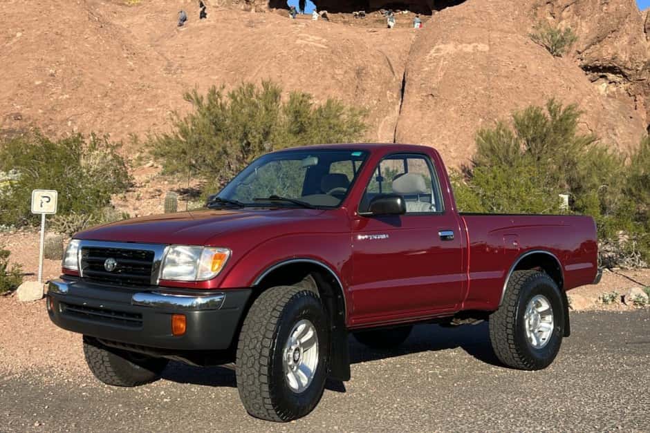 1999 Toyota Tacoma (N1X0 1995-2005) sold for $17,250