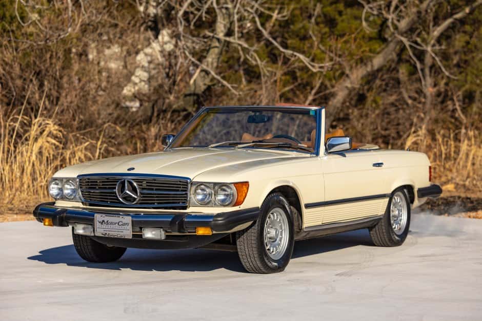 1978 Mercedes-Benz R107 SL sold for $9,600