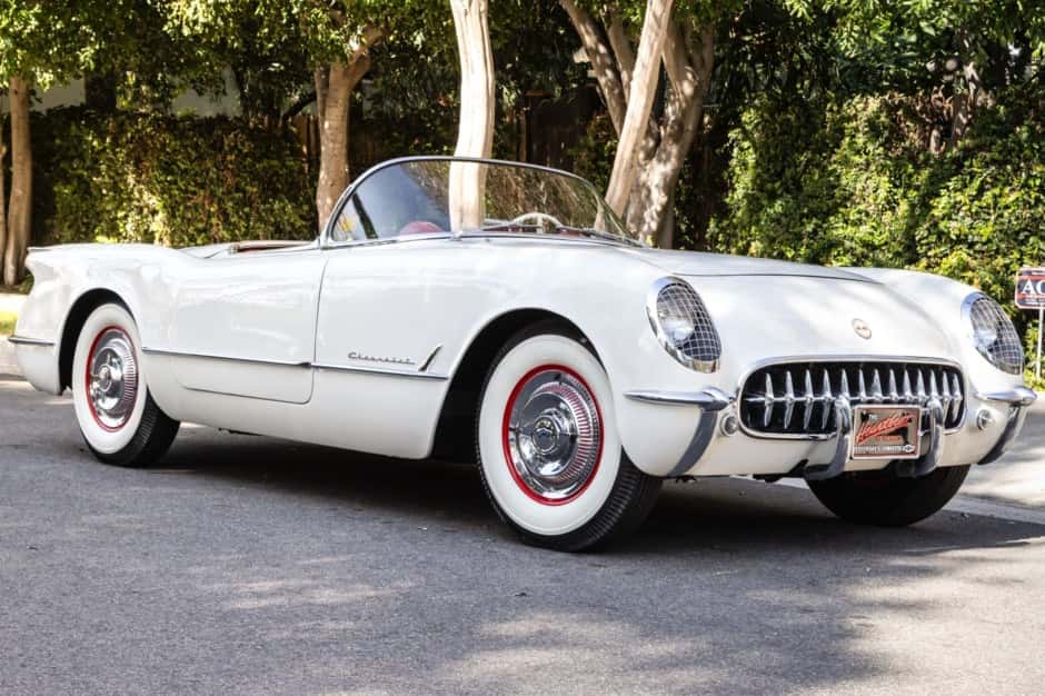 1954 Chevrolet Corvette C1 (1961-1962) sold for $66,500