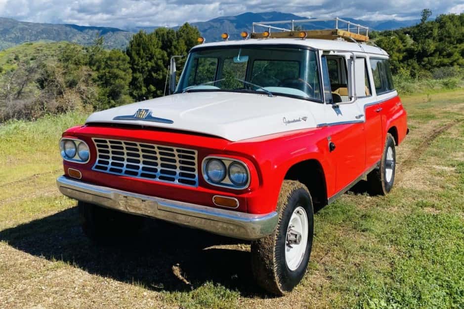 1968 International Harvester Travelall sold for $46,800