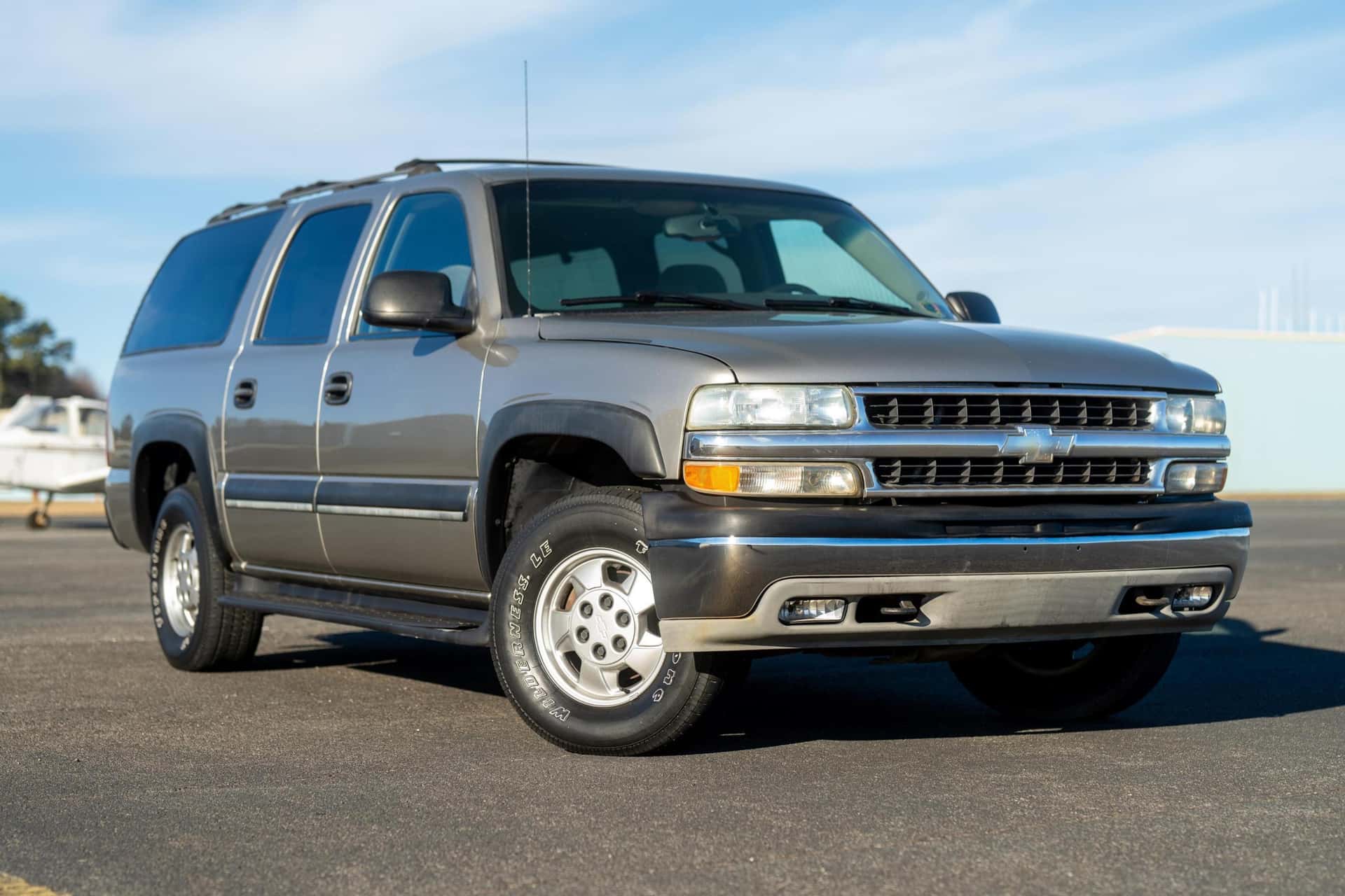 2003 Chevrolet Suburban sold for $10,244