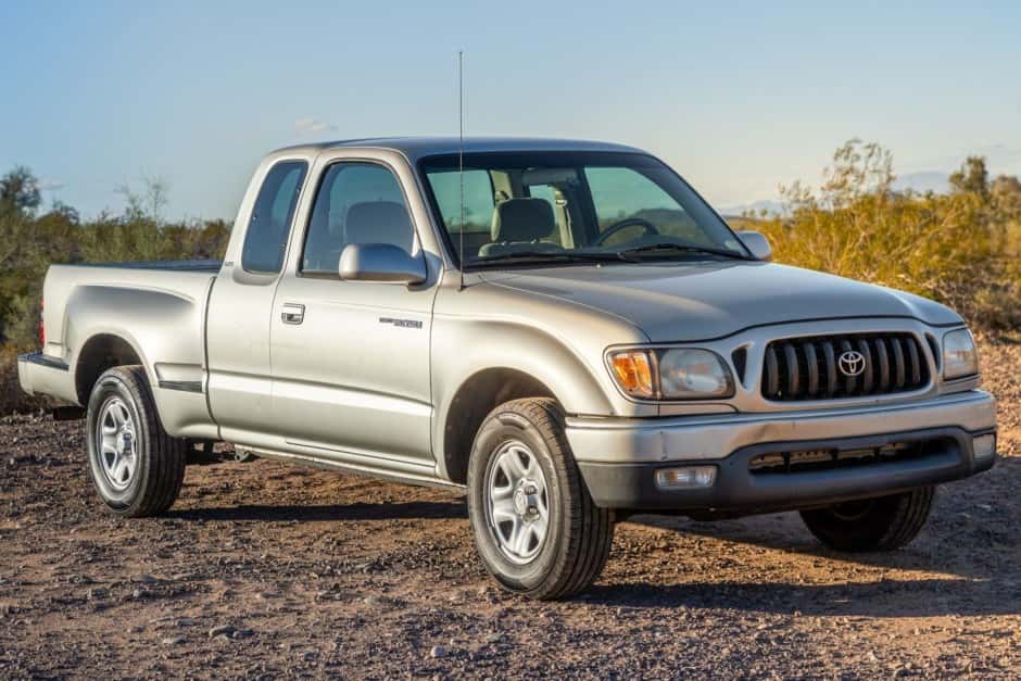 2001 Toyota Tacoma (N1X0 1995-2005) sold for $9,800