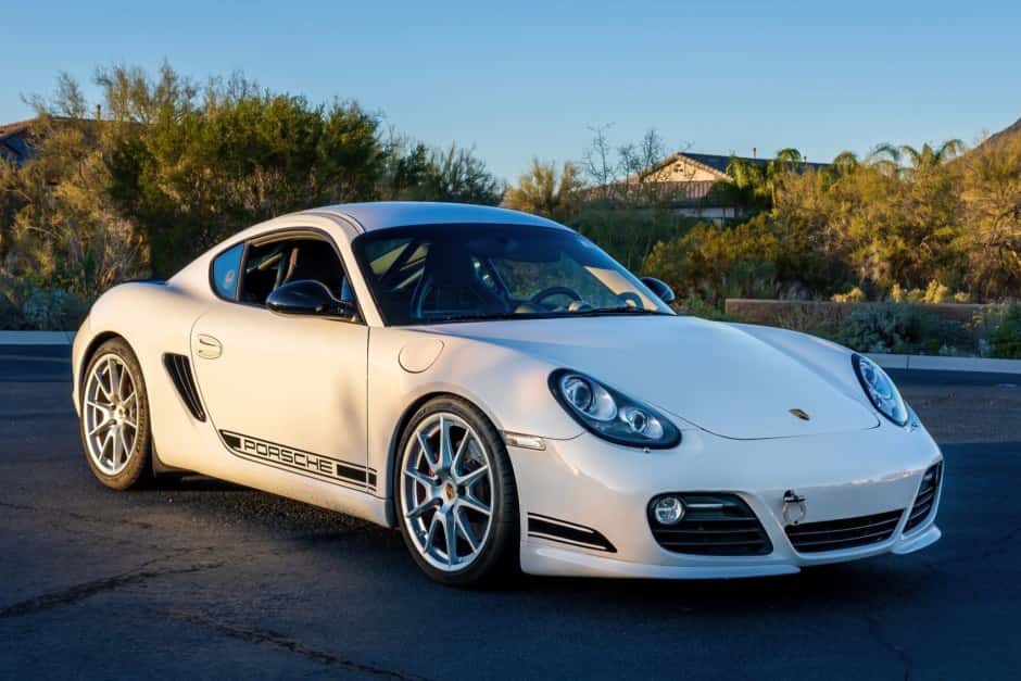 2012 Porsche 987 Cayman sold for $61,000
