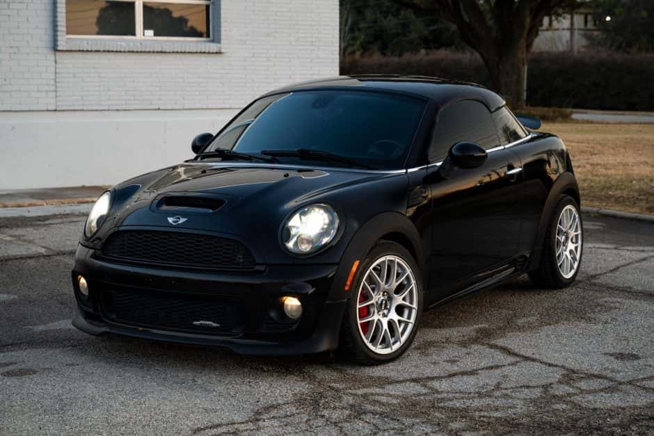 2012 Mini R58 & R59 Coupe & Roadster sold for $11,000