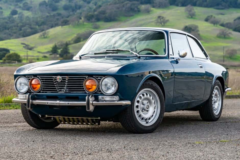 1973 Alfa Romeo 105/115 Series Coupe sold for $54,000