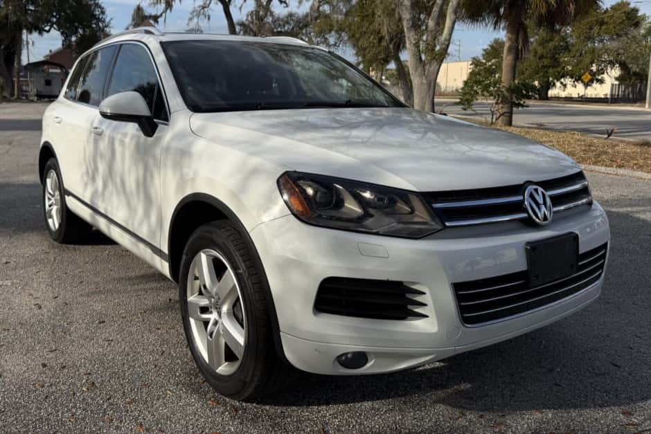 2013 Volkswagen Touareg sold for $16,000