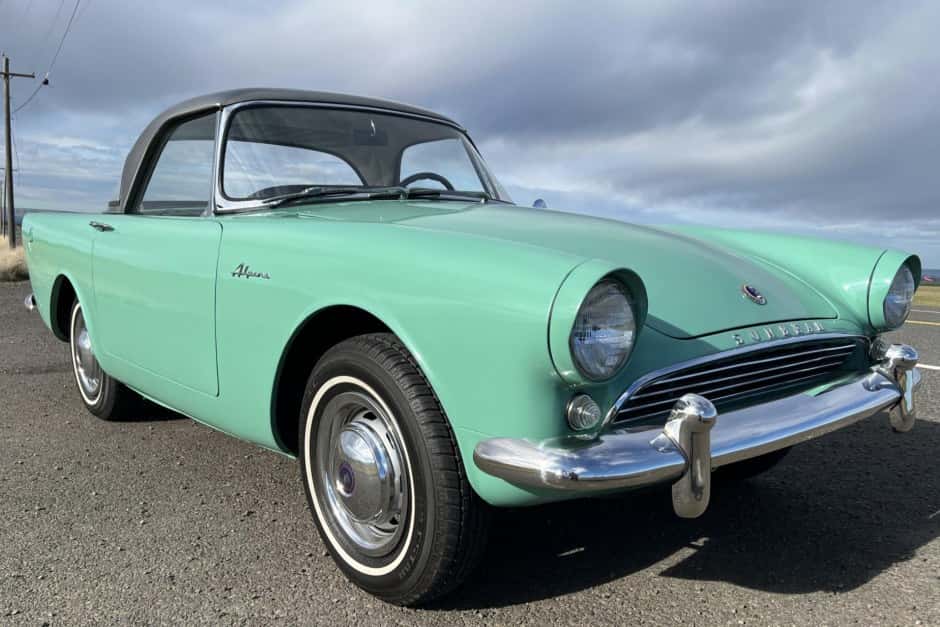 1962 Sunbeam Alpine sold for $10,000