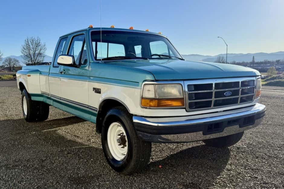 1994 Ford F-Series 1992-1997 sold for $11,000