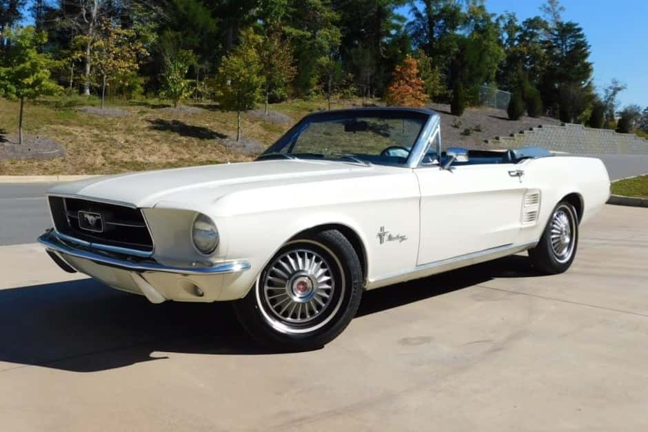 1967 Ford Mustang 1967-1968 sold for $25,000