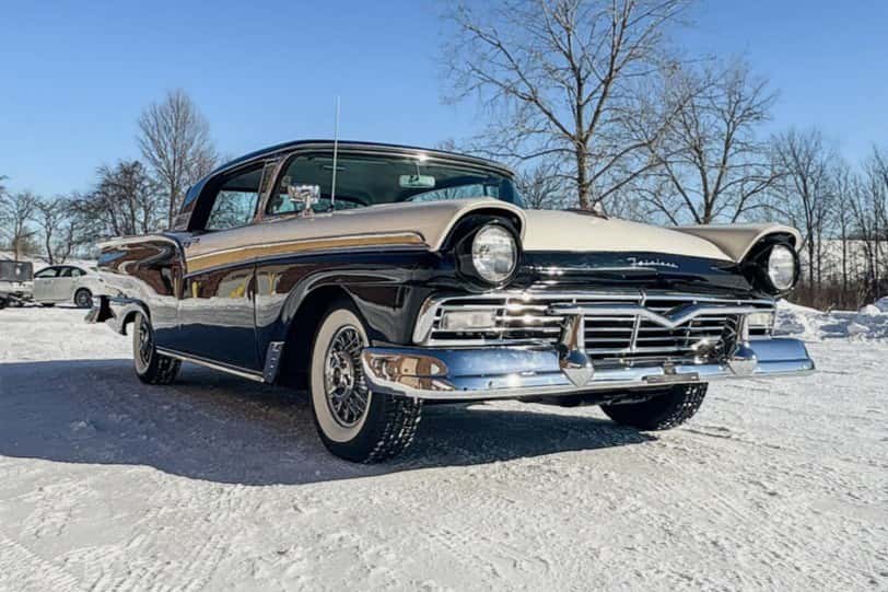 1957 Ford Fairlane sold for $25,100
