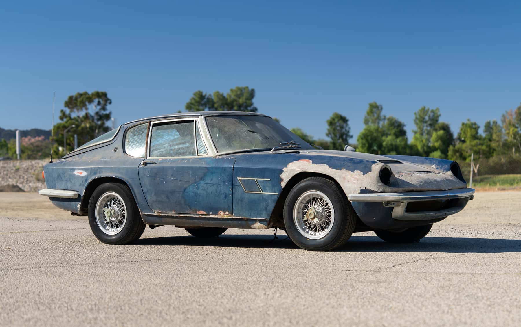 1967 Maserati Mistral 4000 Coupe sold for $53,900