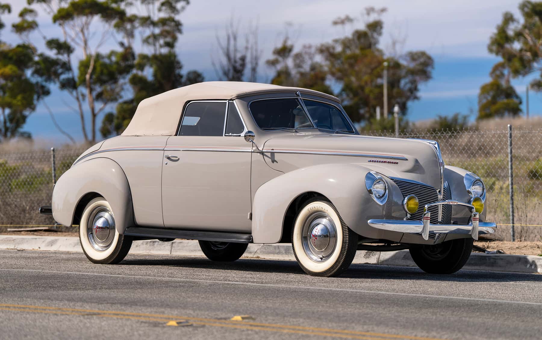1940 Mercury Eight Convertible Coupe sold for $0