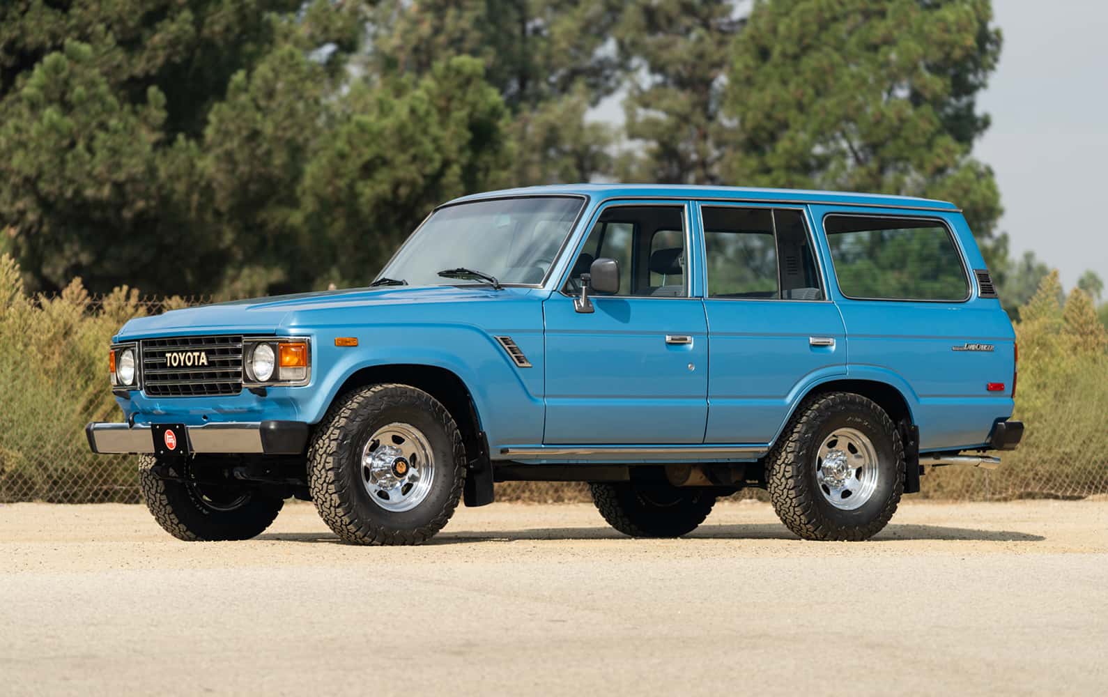 1984 Toyota FJ60 Land Cruiser sold for $0