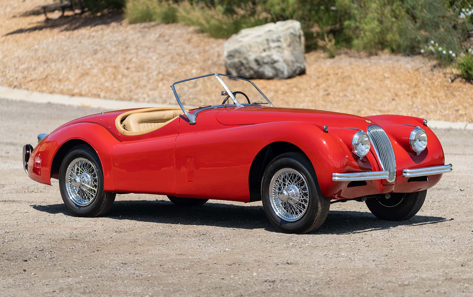 1953 Jaguar XK120 SE Roadster sold for $98,000