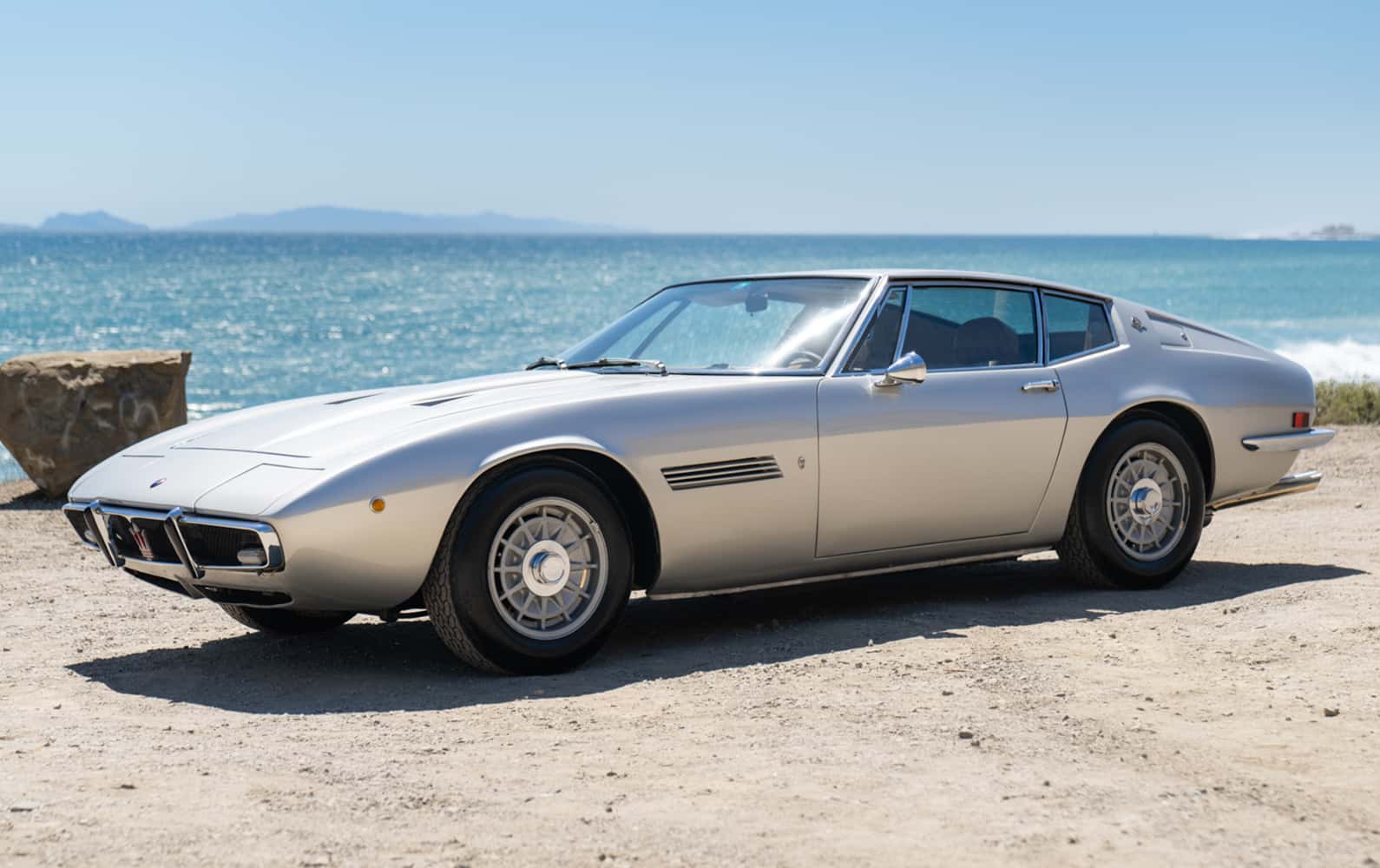 1973 Maserati Ghibli 4.9 SS Coupe sold for $274,400