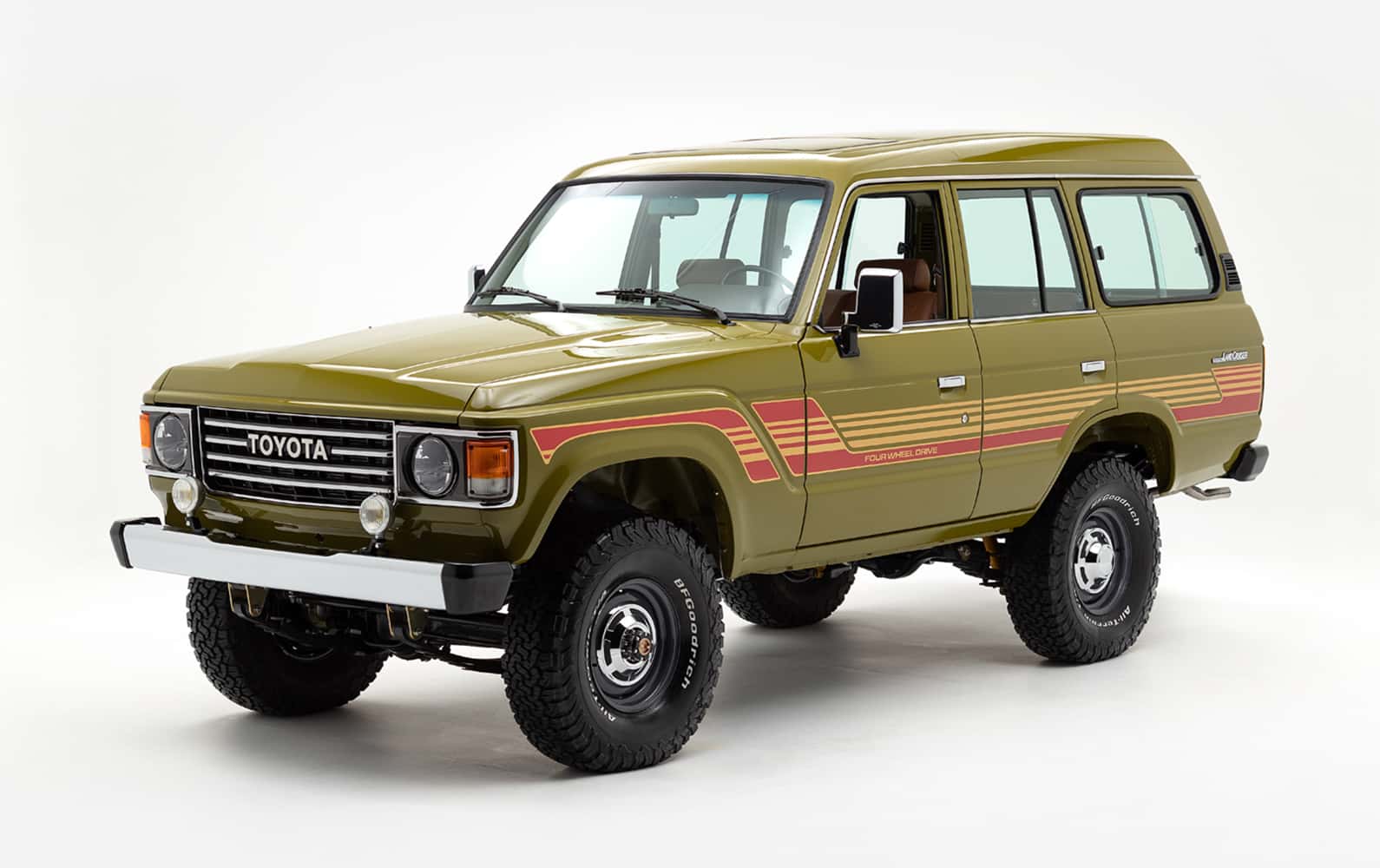 1986 Toyota FJ62 Land Cruiser sold for $134,400