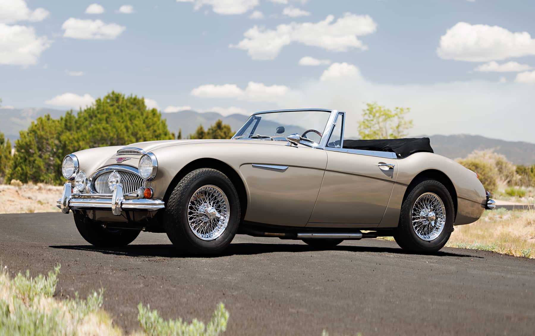 1967 Austin-Healey 3000 Mk III BJ8 sold for $100,800