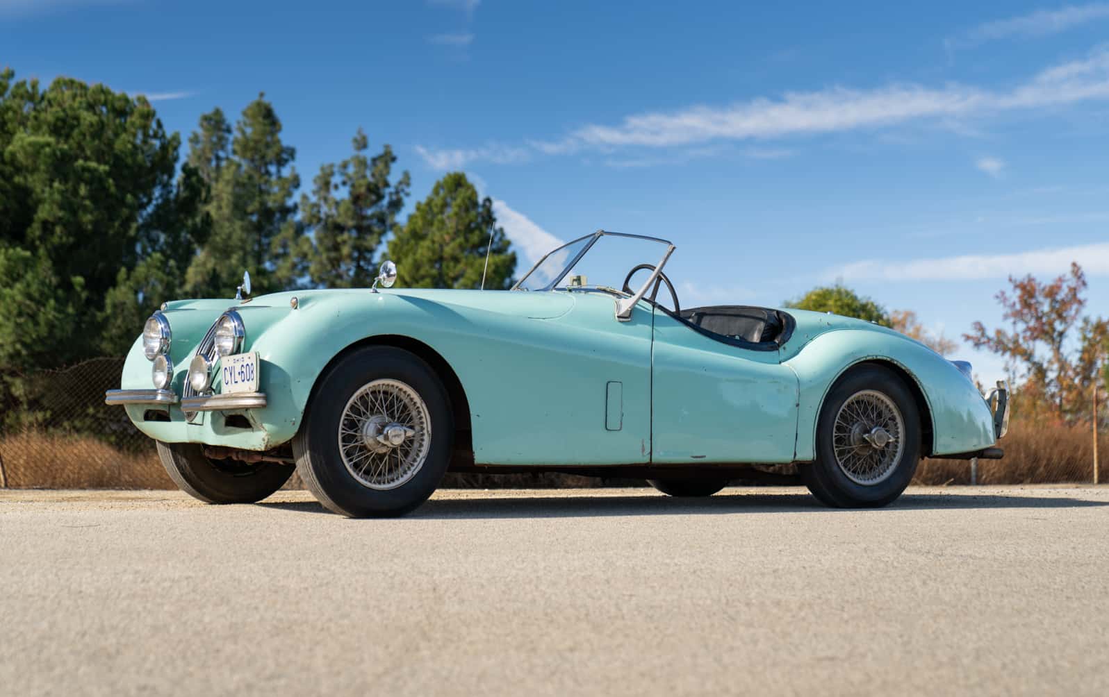 1954 Jaguar XK120 SE Roadster sold for $47,300