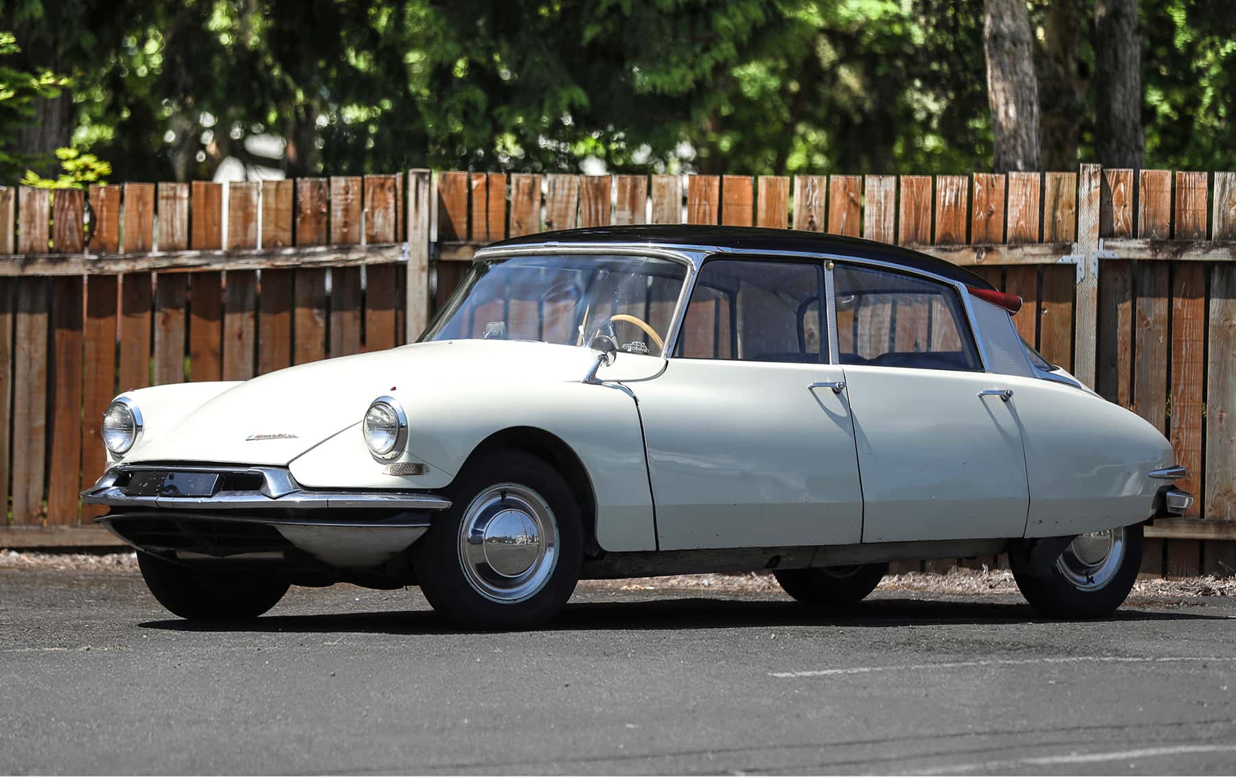 1956 Citroen DS19 Berline sold for $100,800