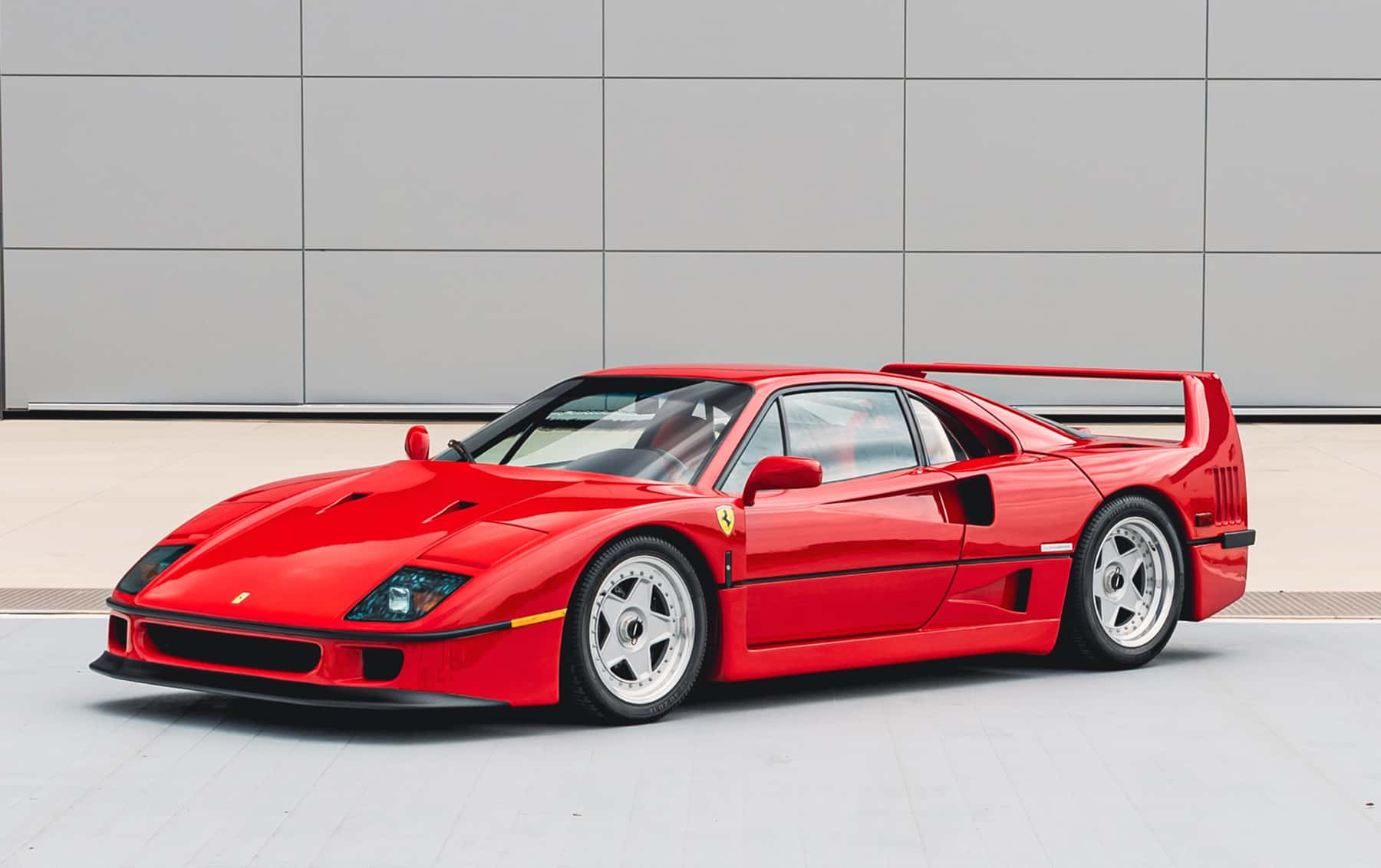1991 Ferrari F40 sold for $3,085,000