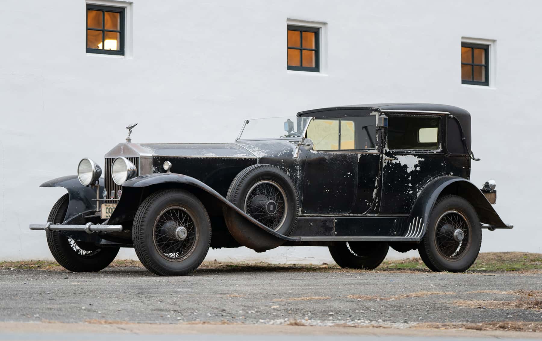 1933 Rolls-Royce Phantom I Riviera Town Car sold for $201,600