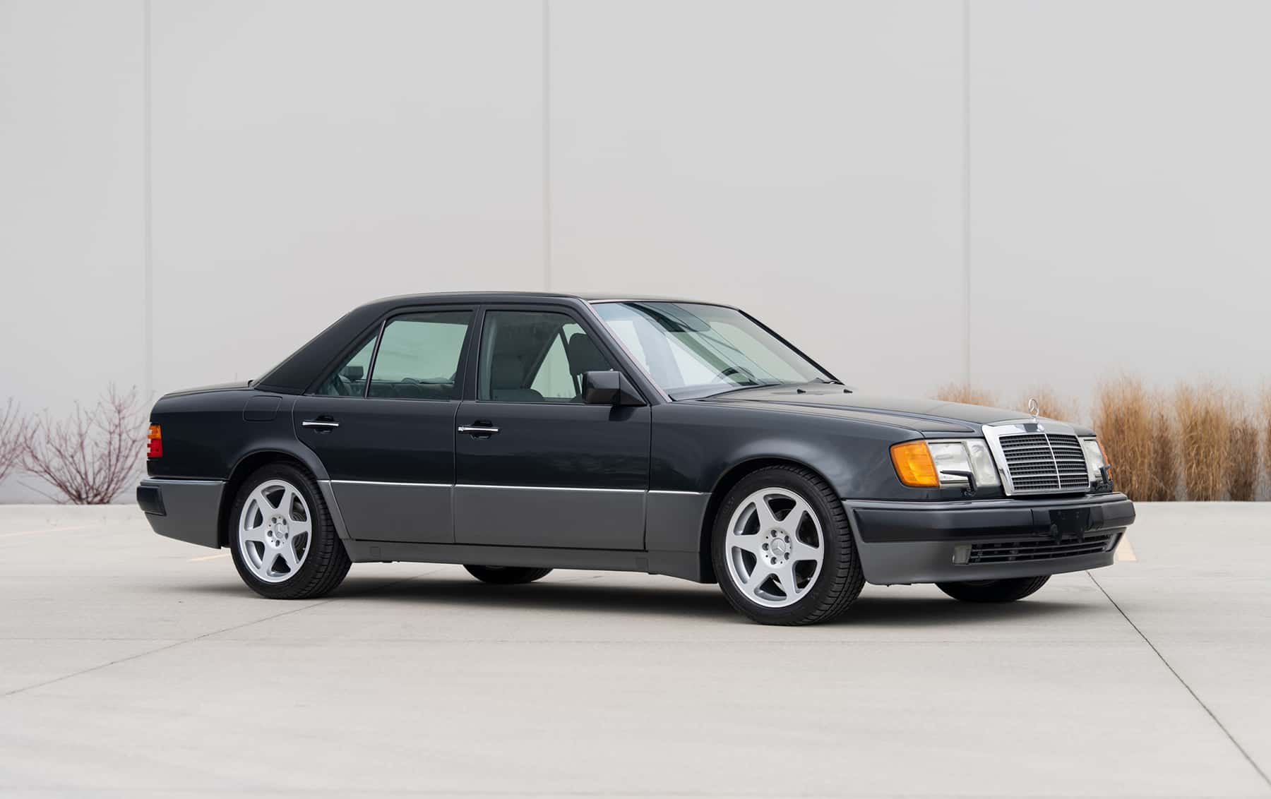 1992 Mercedes-Benz 500E sold for $76,160