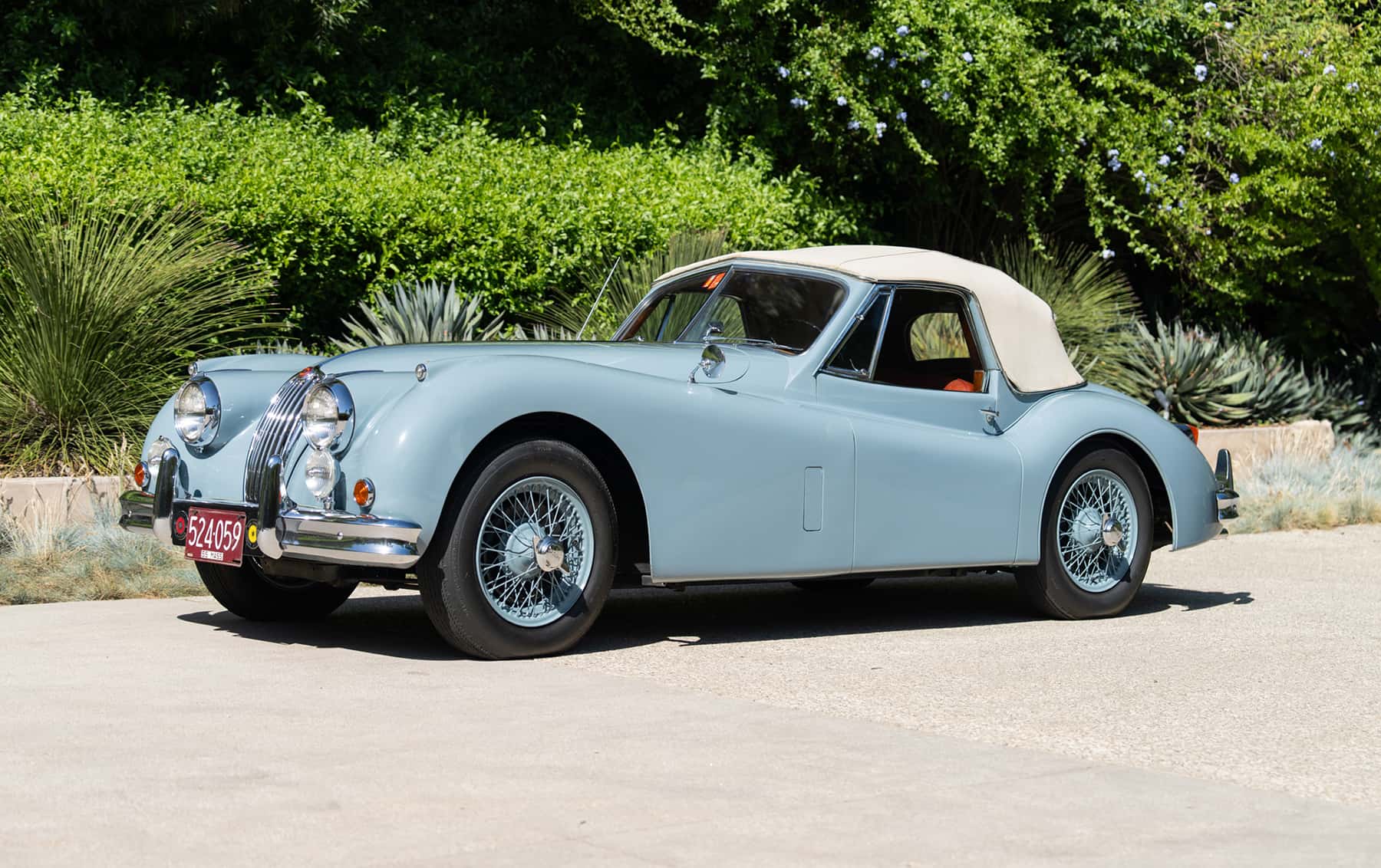 1956 Jaguar XK140 SE Drophead Coupe sold for $84,000