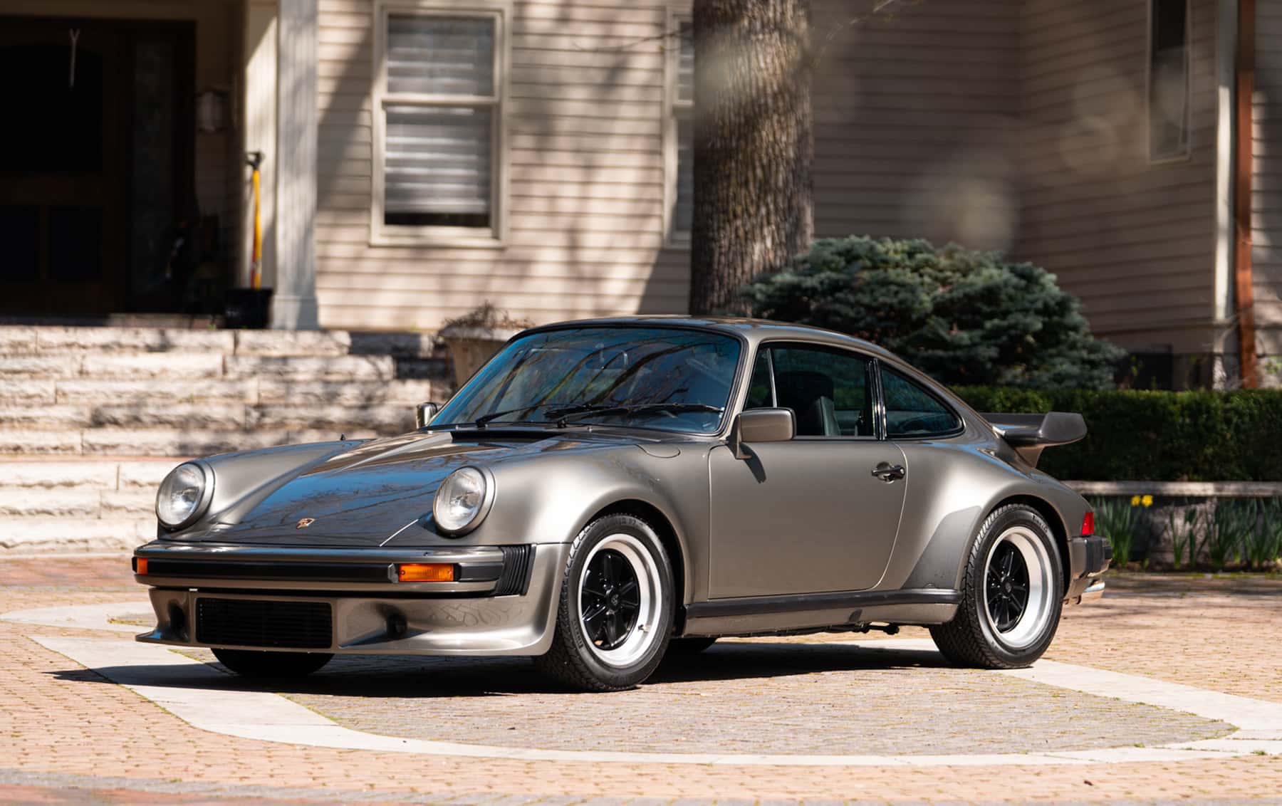 1980 Porsche 930 sold for $145,600