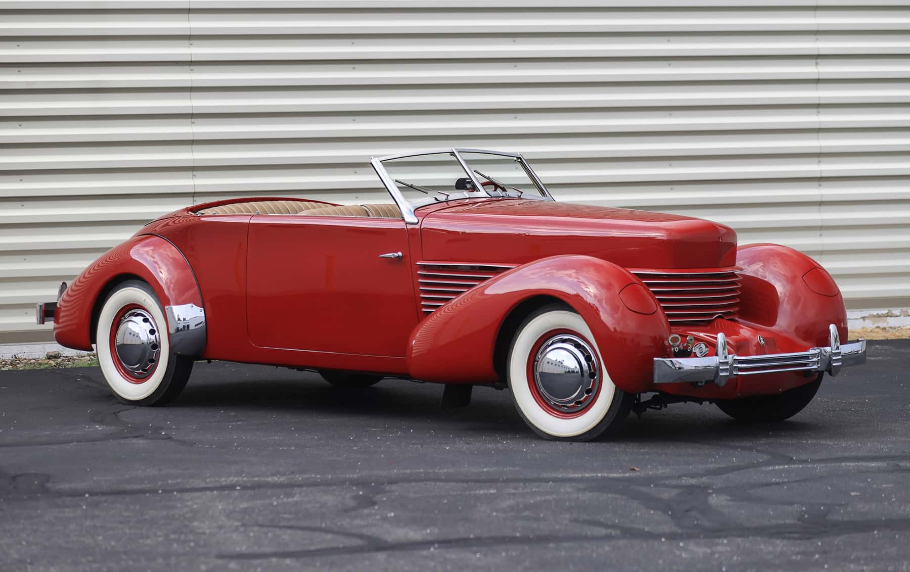 1937 Cord 812 Phaeton sold for $100,800