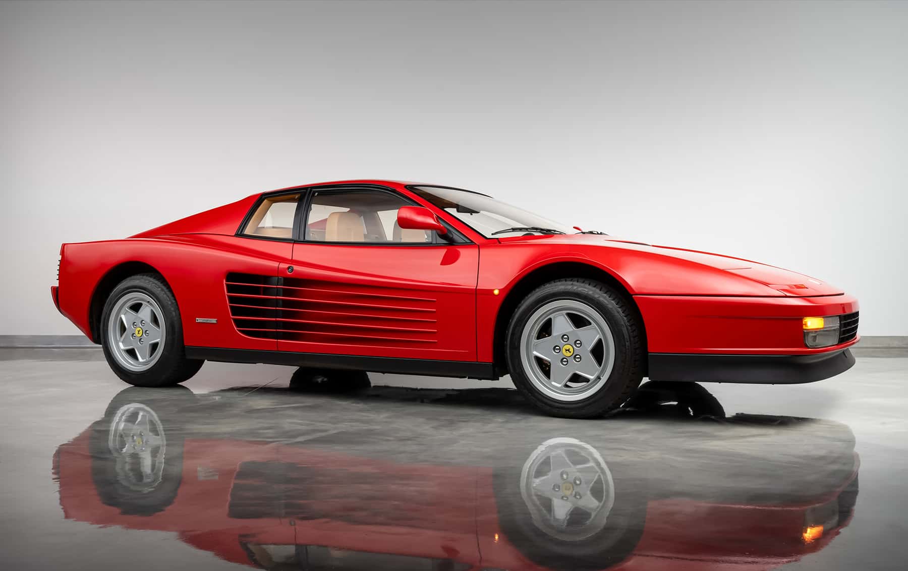 1989 Ferrari Testarossa sold for $348,750