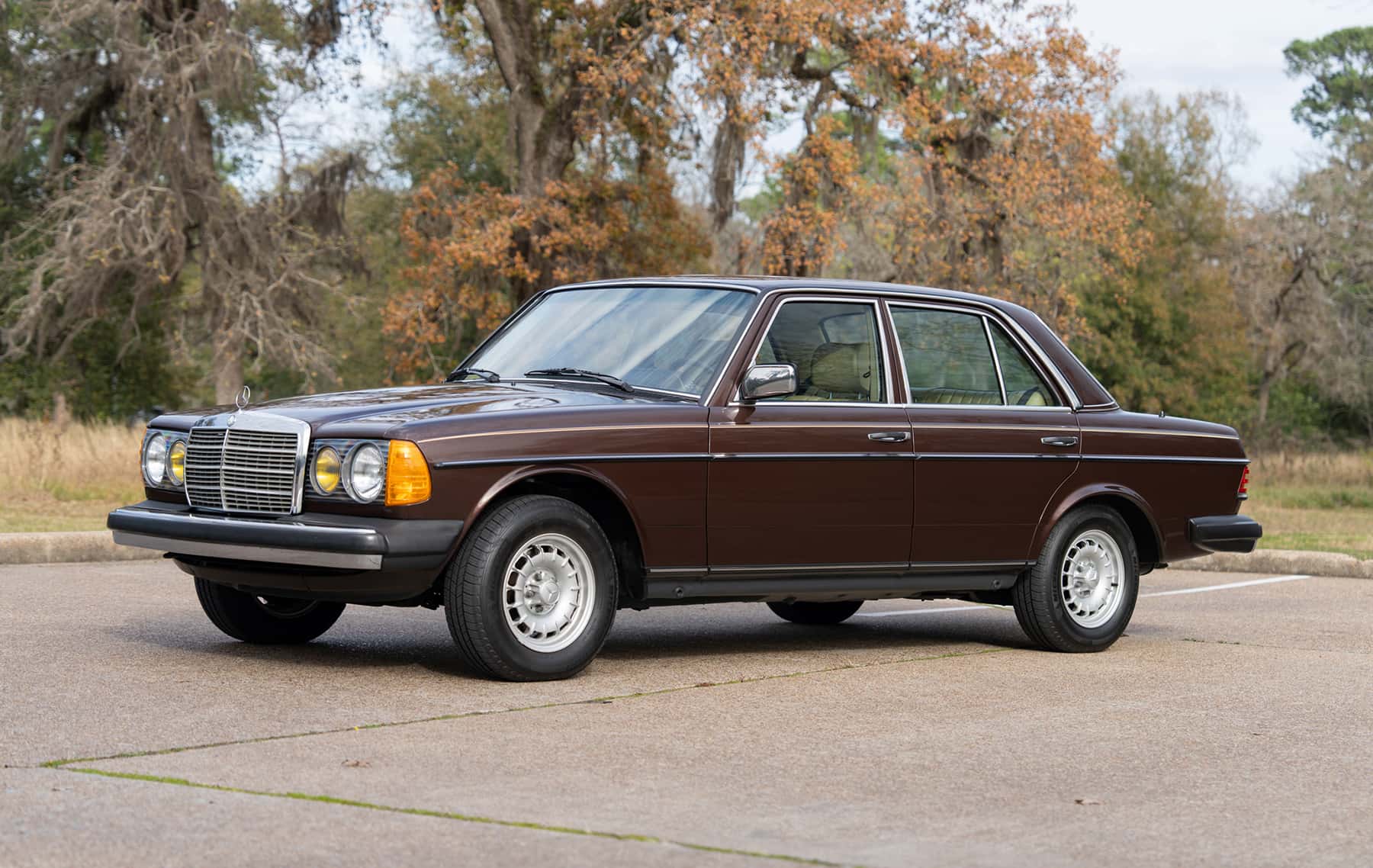 1984 Mercedes-Benz 300 D sold for $35,840
