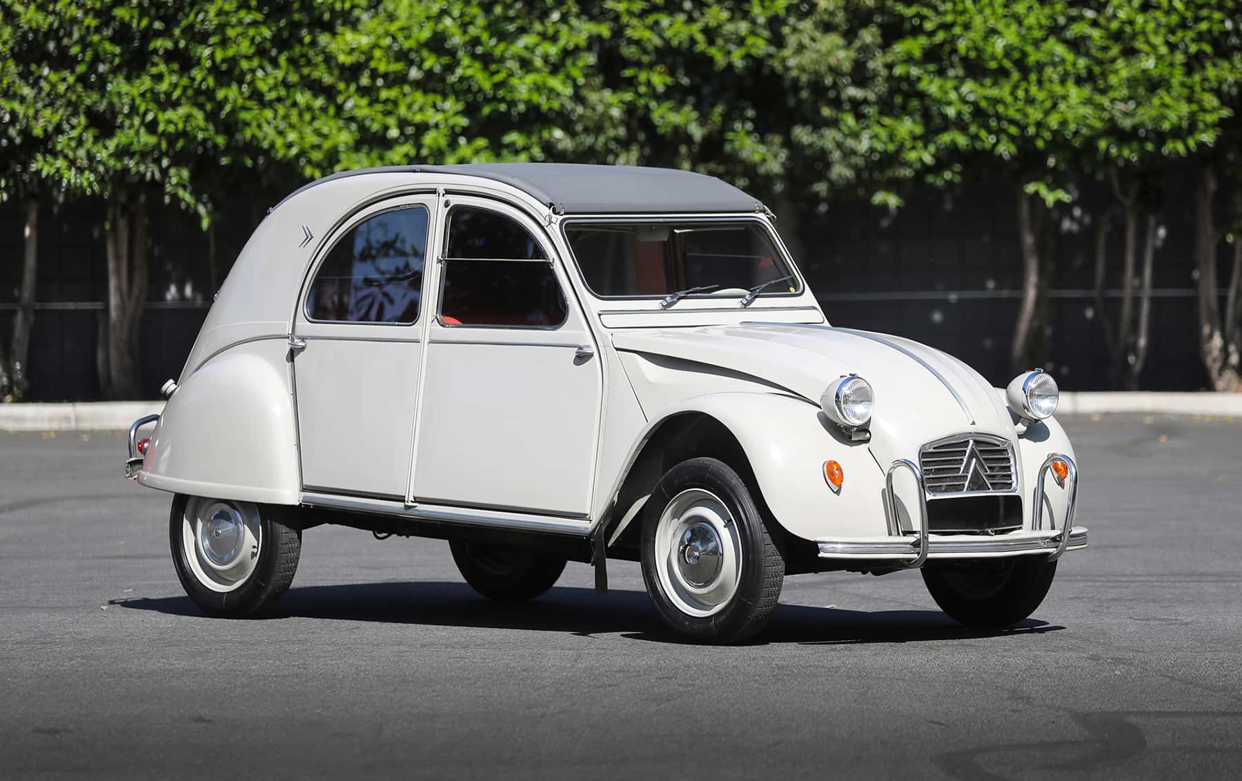 1965 Citroen 2CV AZAM sold for $50,400