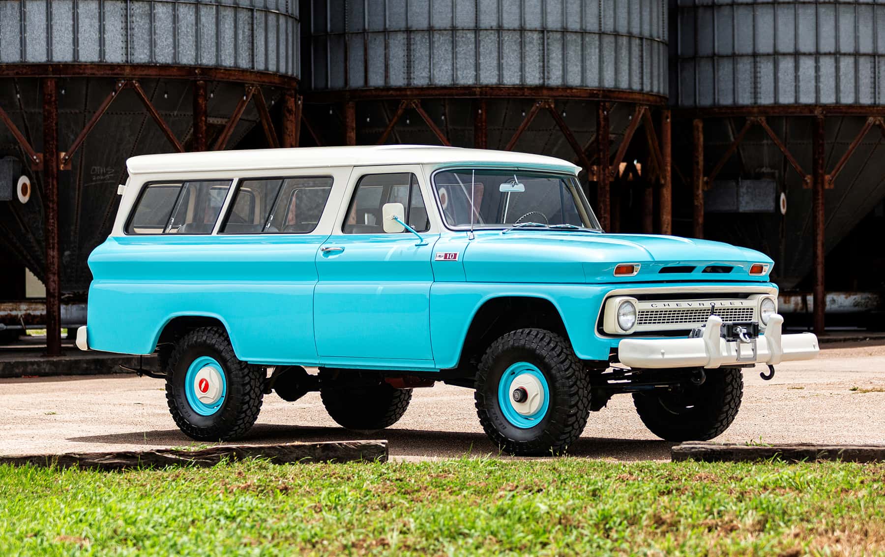 1965 Chevrolet K10 Suburban sold for $112,000