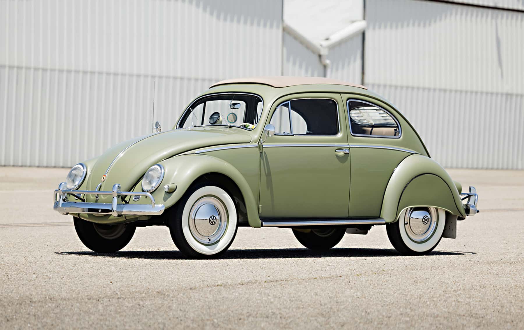 1957 Volkswagen Beetle sold for $67,200