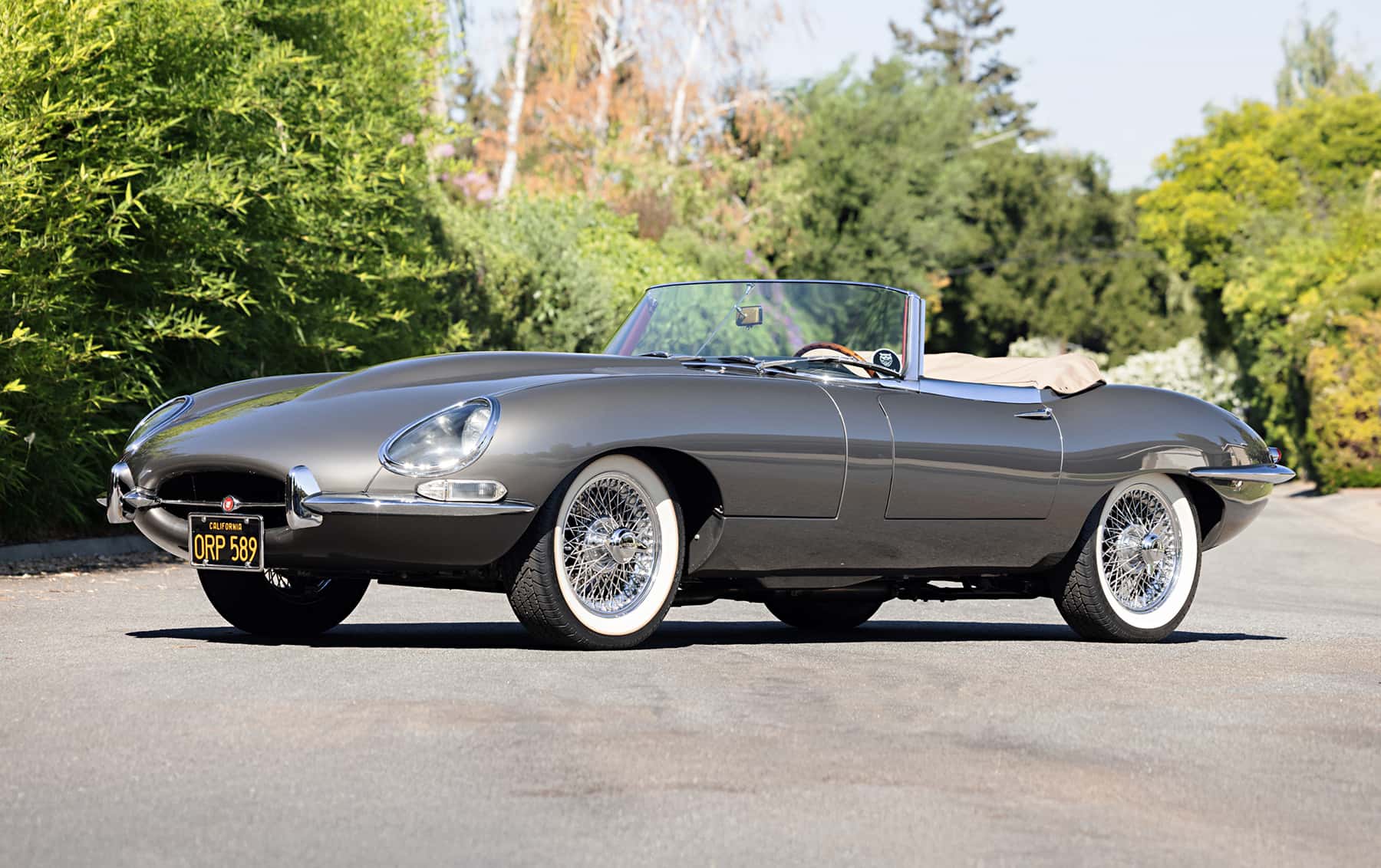 1965 Jaguar E-Type Series I 4.2-Litre Roadster sold for $179,200