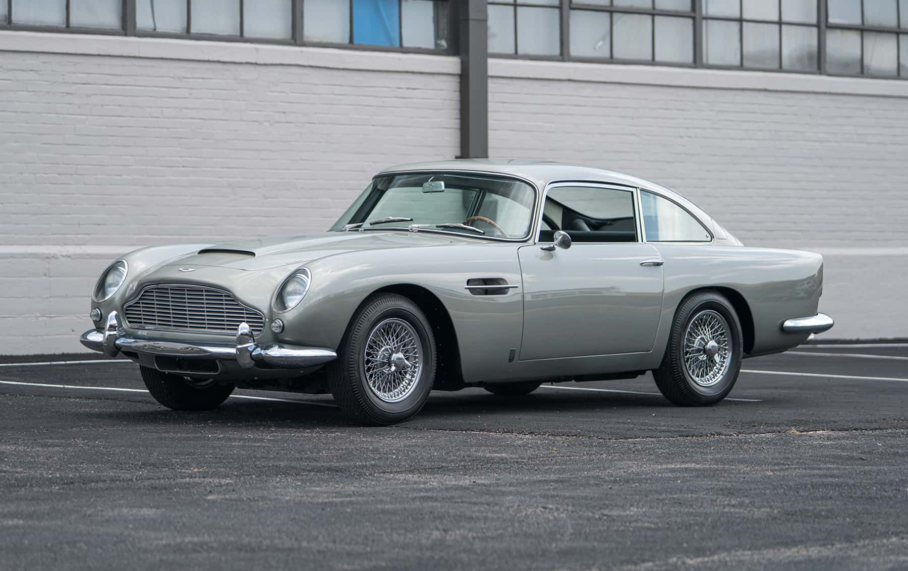 1964 Aston Martin DB5 sold for $478,000