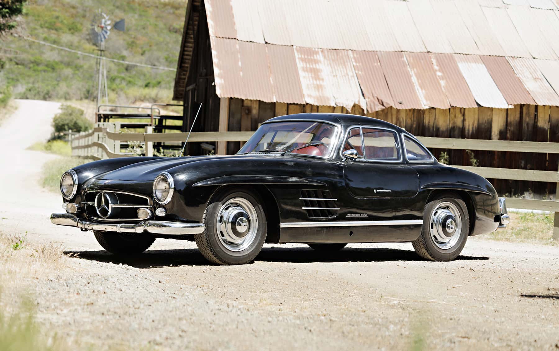 1956 Mercedes-Benz 300 SL Gullwing sold for $1,572,500