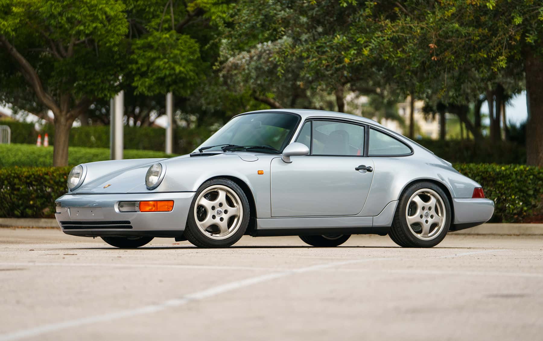 1992 Porsche 964 Carrera RS sold for $362,500