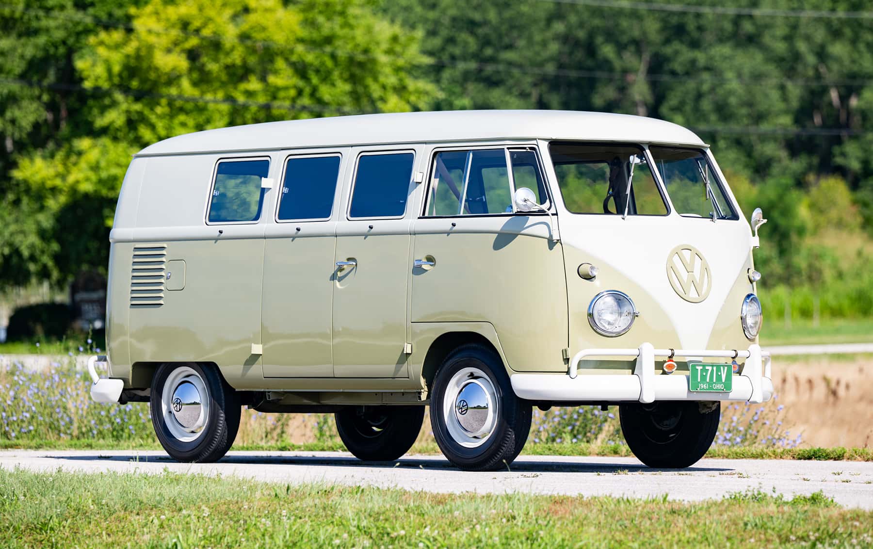 1961 Volkswagen Type 2 11-Window Bus sold for $72,800