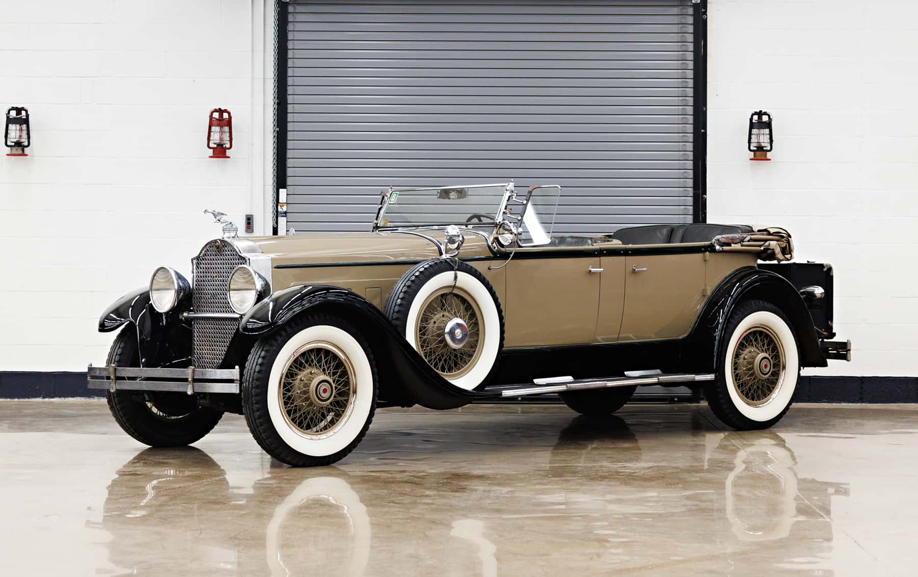 1929 Packard 645 Deluxe Eight Phaeton sold for $62,720