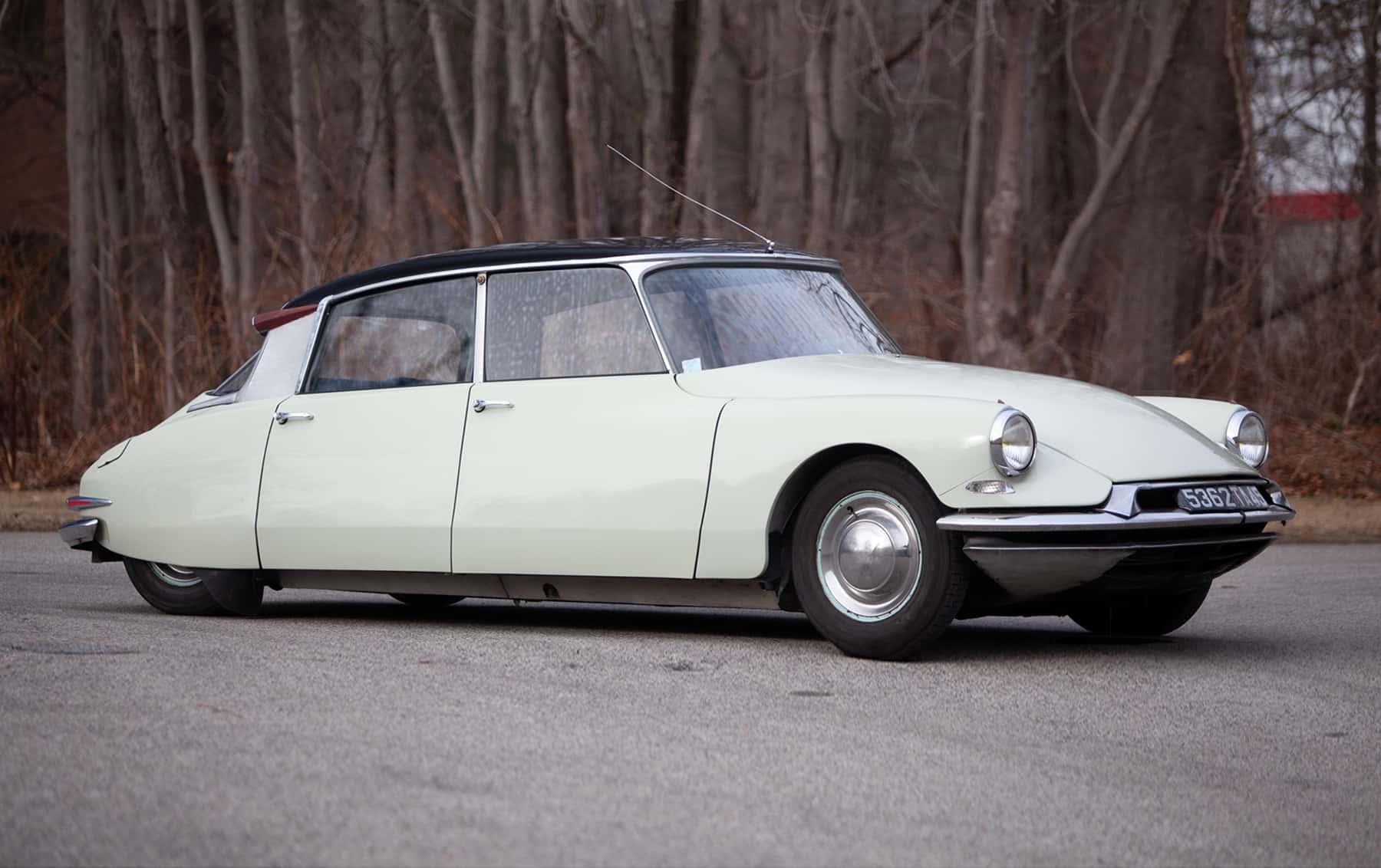 1957 Citroen DS19 sold for $21,280