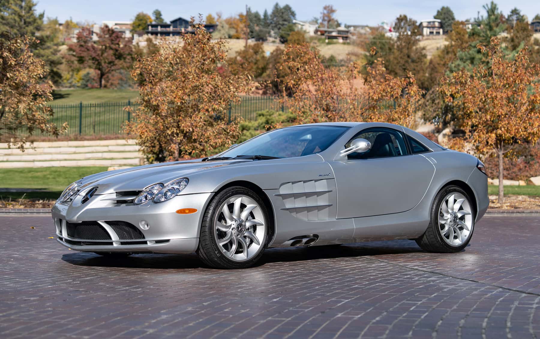2006 Mercedes-Benz SLR McLaren sold for $302,000