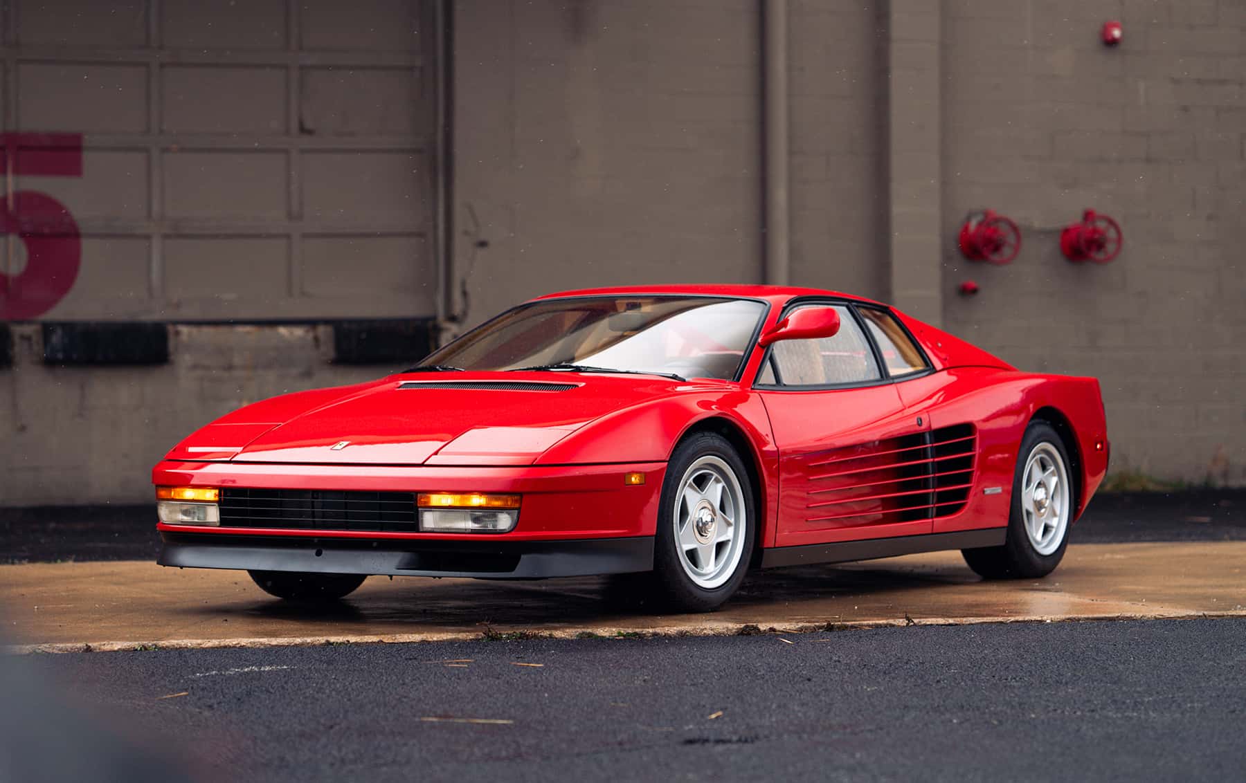 1986 Ferrari Testarossa sold for $190,400
