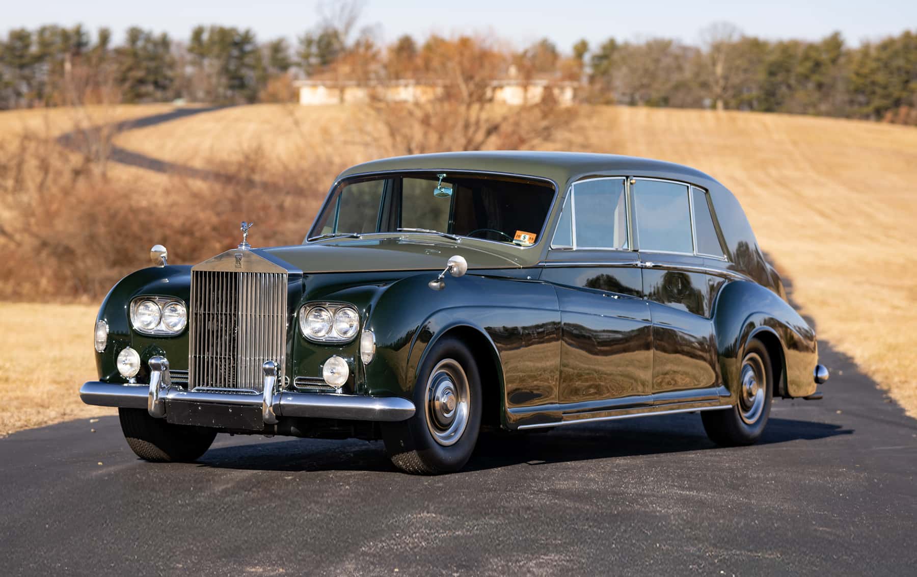 1967 Rolls-Royce Phantom V Limousine sold for $89,600