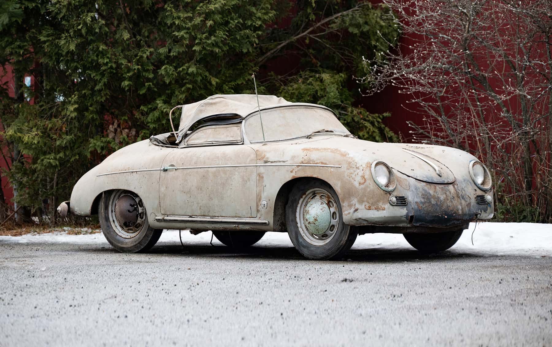 1955 Porsche 356 Speedster sold for $145,600