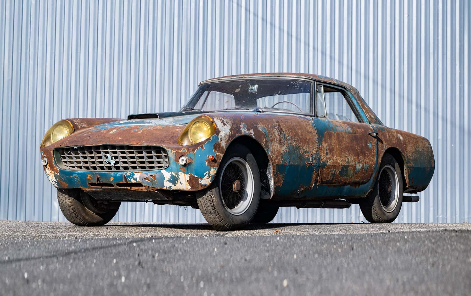 1959 Ferrari 250 GT Coupe sold for $0