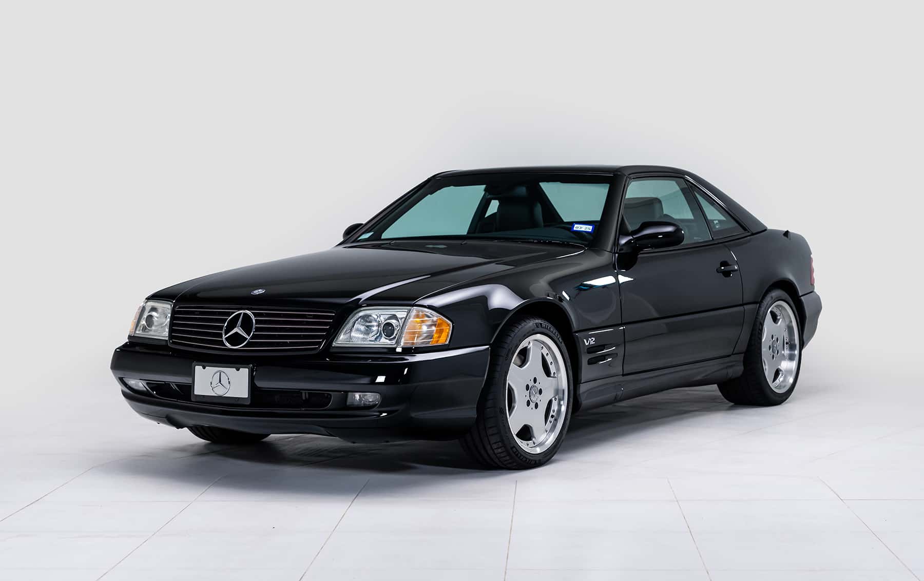 2001 Mercedes-Benz SL600 sold for $196,000